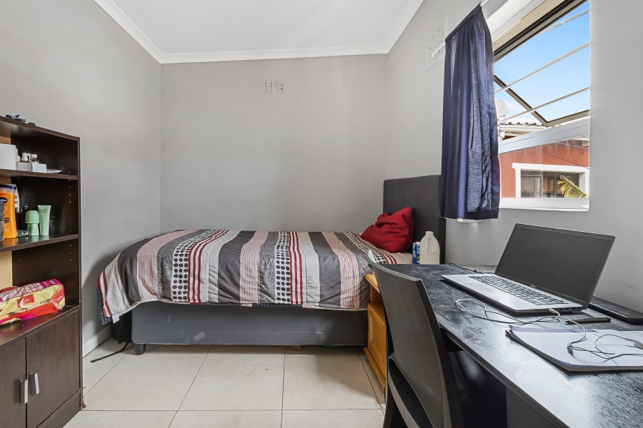10 Bedroom Property for Sale in Observatory Western Cape